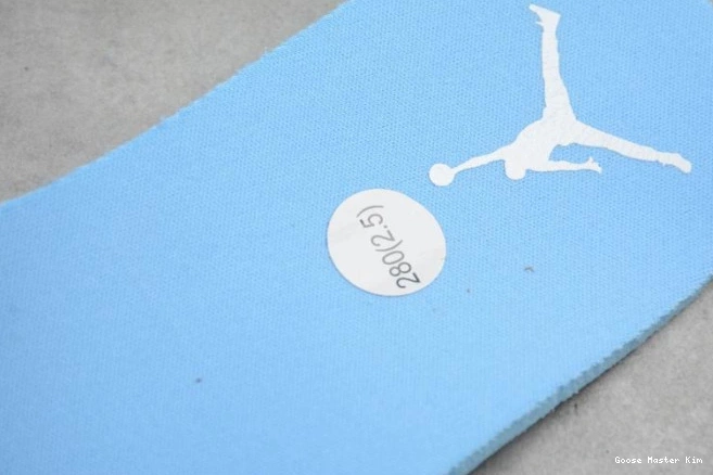 Jordan Air Low UNC (W) 1 AO9944-441 0805